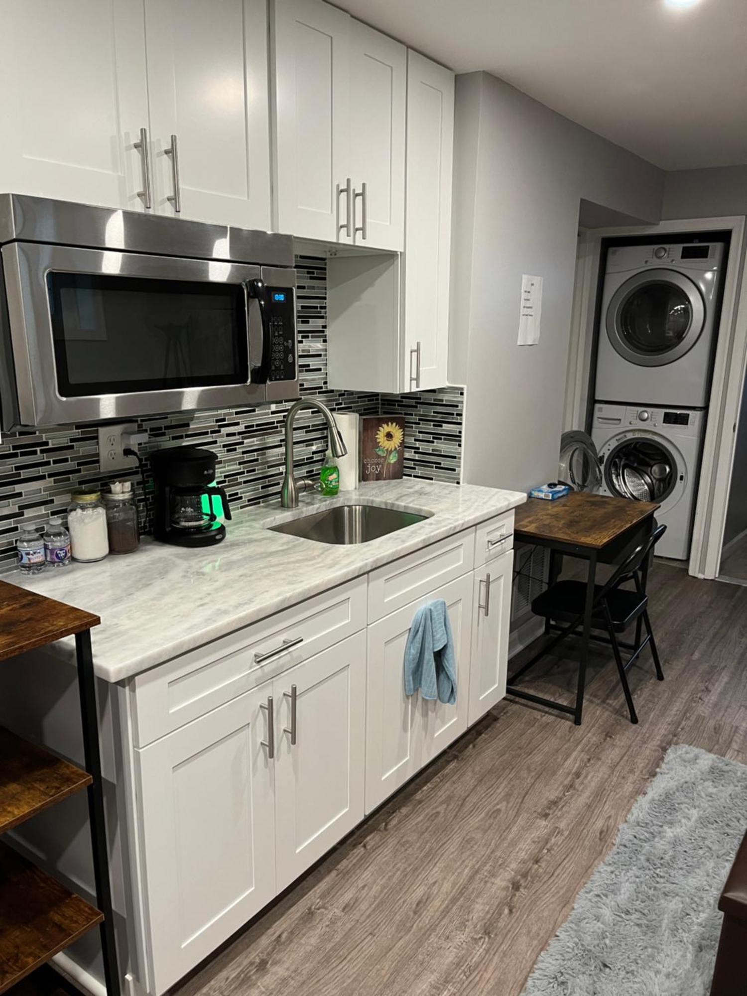 Urban Retreat Basement Studio Only Two Blocks From Metro! Off Street Parking! Washington Exterior photo