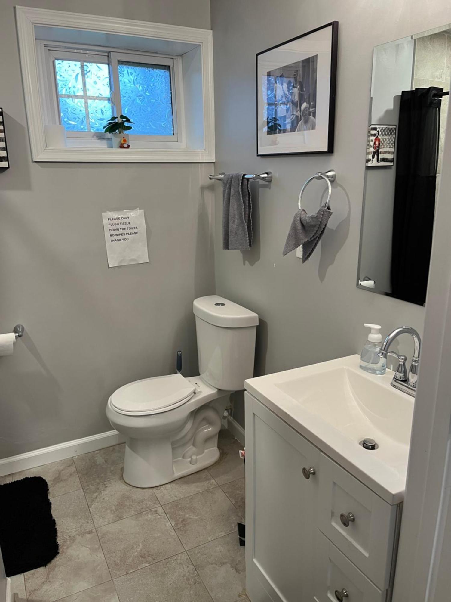 Urban Retreat Basement Studio Only Two Blocks From Metro! Off Street Parking! Washington Exterior photo